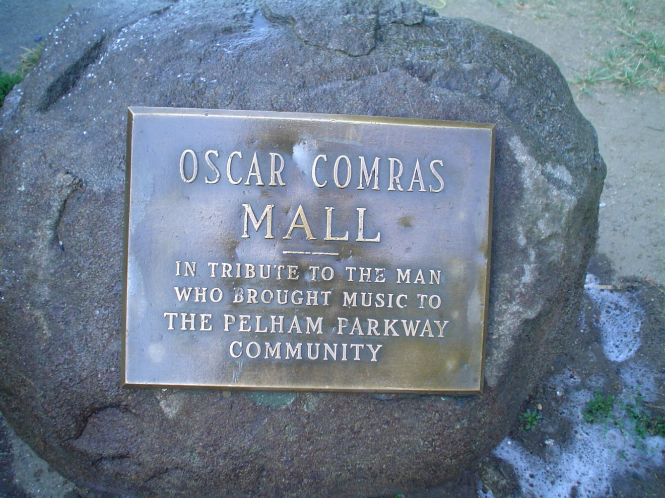 Oscar Comras Mall