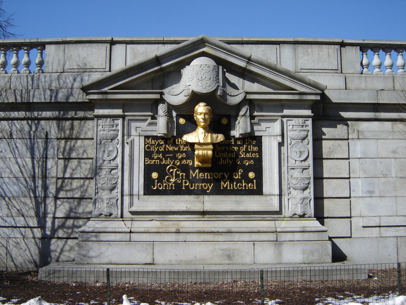 Stele, bust, ornamental wall