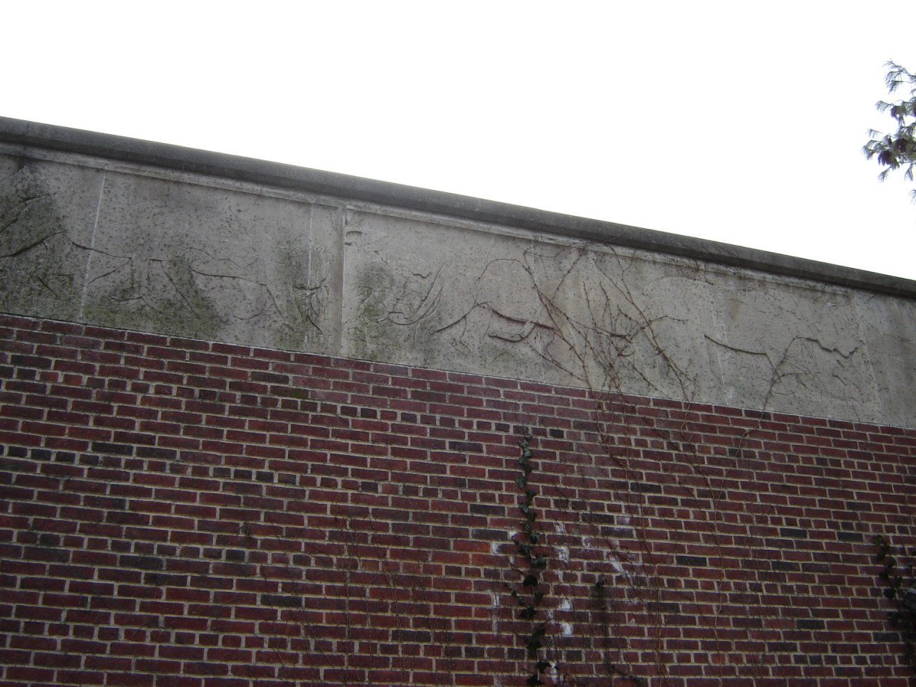 Bas-relief in three continuous sections