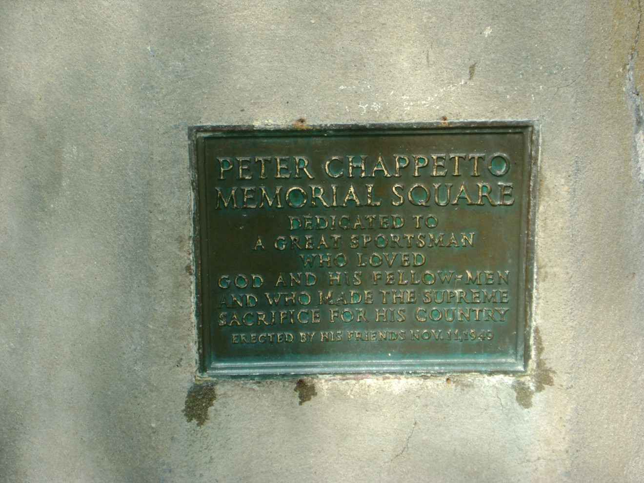 Tablet attached to base of flagstaff