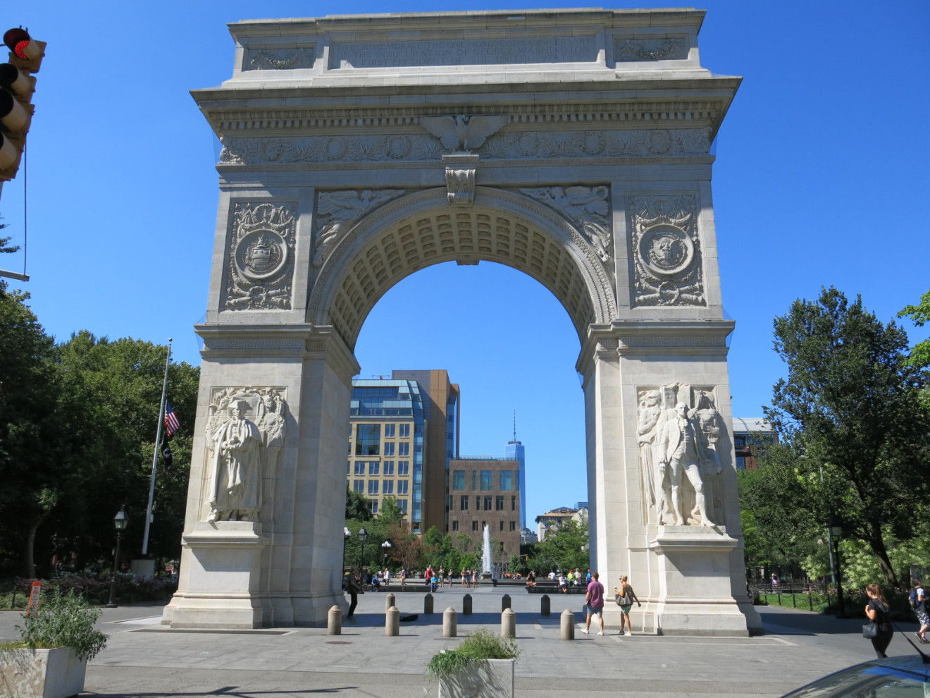 Triumphal arch, with two eagles, spandrel figures, two pier sculptures