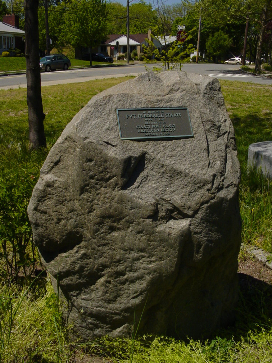 Boulder with tablet