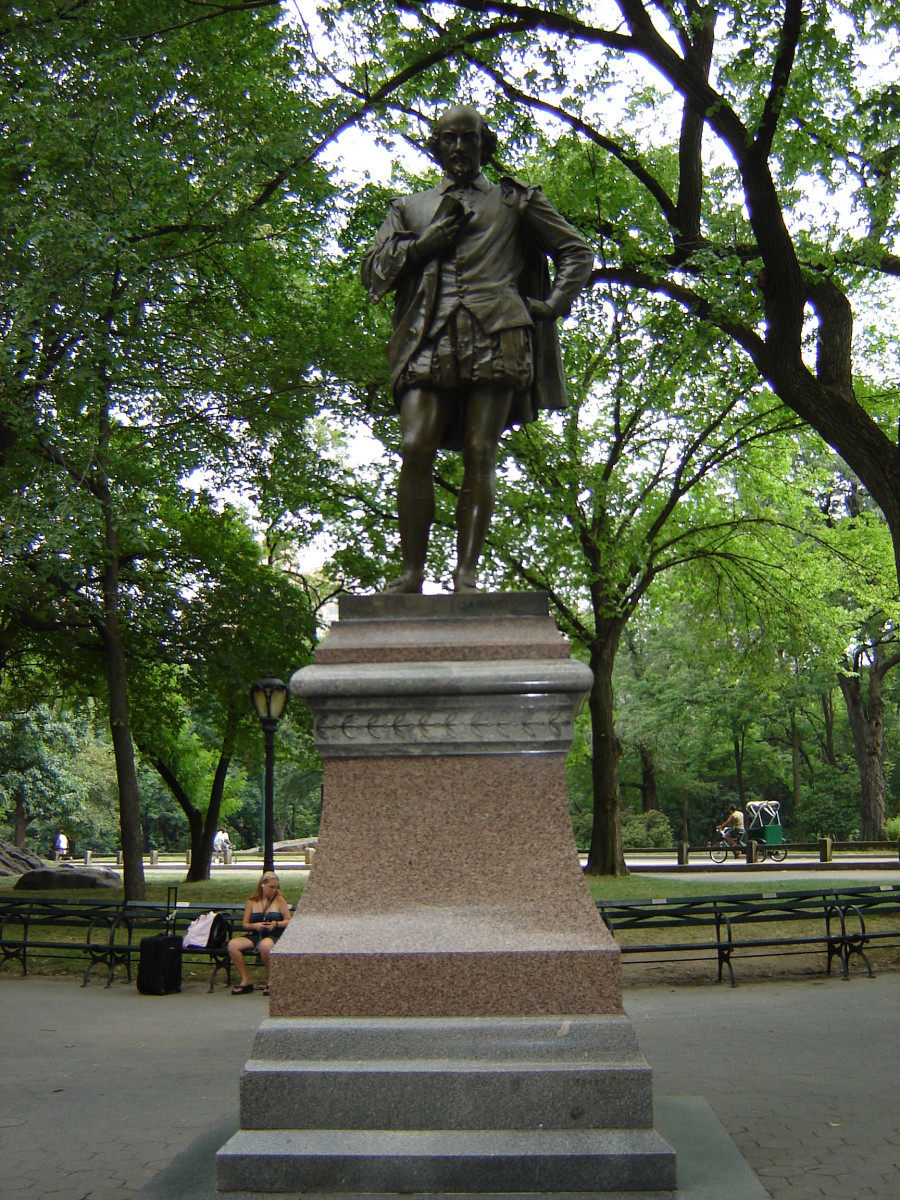 Portrait statue on pedestal