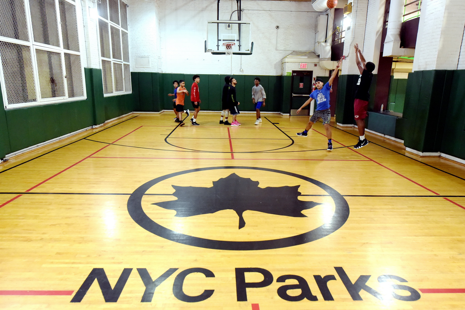Indoor Basketball Court NYC  Manny Cantor Center Manhattan