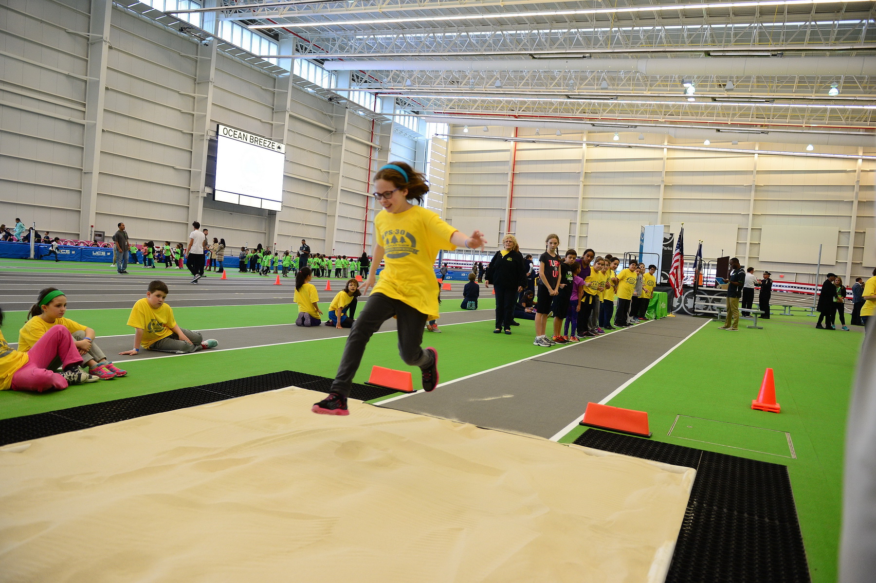 Ocean Breeze Track & Field Athletic Complex : NYC Parks