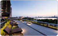 Sundeck Water Feature and Preserve, between West 14th Street and West 15th Street, Looking South, 2009, ©Iwan Baan, photograph courtesy of Friends of the High Line