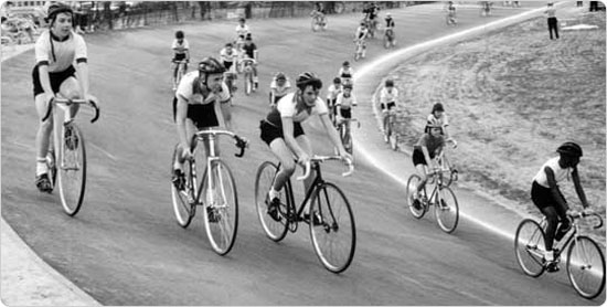 Racing on the Kissena Park Velodrome, August 1963. Source: Parks Photo Archive, Neg. 31924.