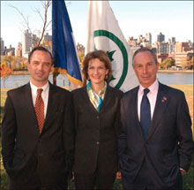 Commissioner Adrian Benepe, Deputy Mayor Patricia E. Harris, and Mayor Michael R. Bloomberg at Rainy Park in Astoria, Queens.