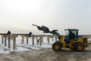 Crews rebuilding Rockaway Beach Boardwalk