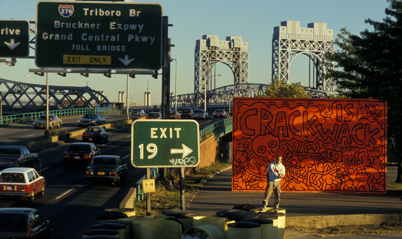 Tseng Kwong Chi Took Iconic Photos of Keith Haring and Created