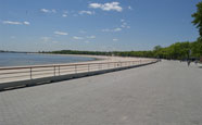 Orchard Beach in Pelham Bay Park offers a romantic spot for a lovers’ stroll.