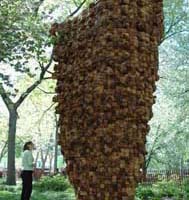 Ursula von Rydingsvard with Czara Belkami.
Photography by Zonder Titel.