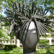 Manolo Valdes, Dama II, 2003, Dante Park at 63rd Street, Broadway, and Columbus Avenue